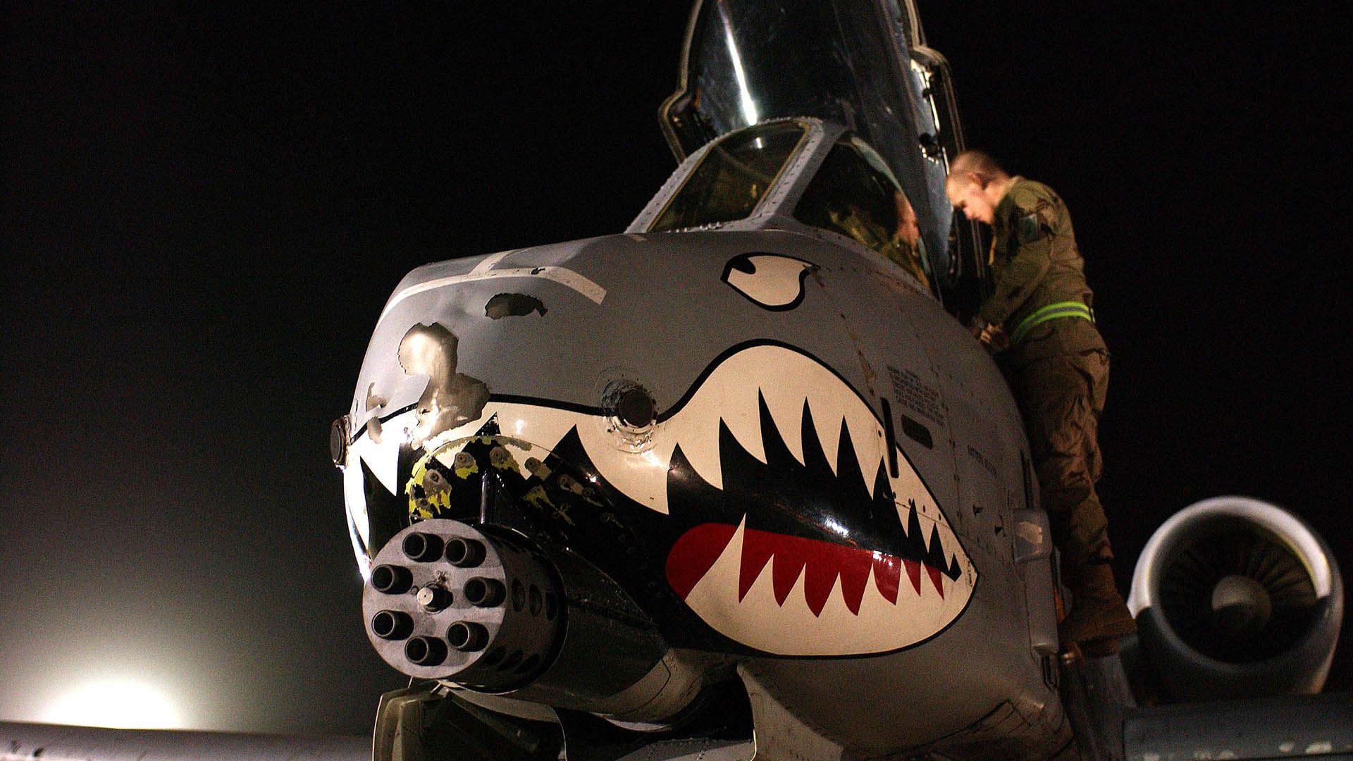 国家女篮通过技术训练细化各个位置职责，国家队里的有20多年教学经验的优秀的一位女篮球教练